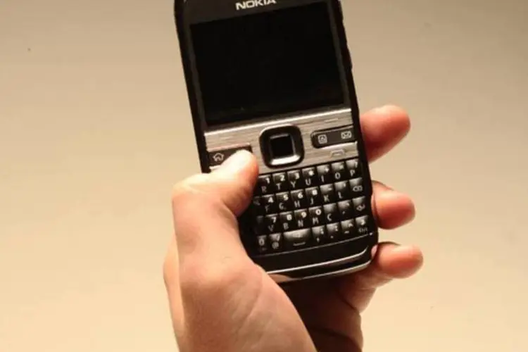Nokia E72: agora bancos e redes varejistas poderão atuar na telefonia móvel (Raul Júnior/VOCÊ S/A)