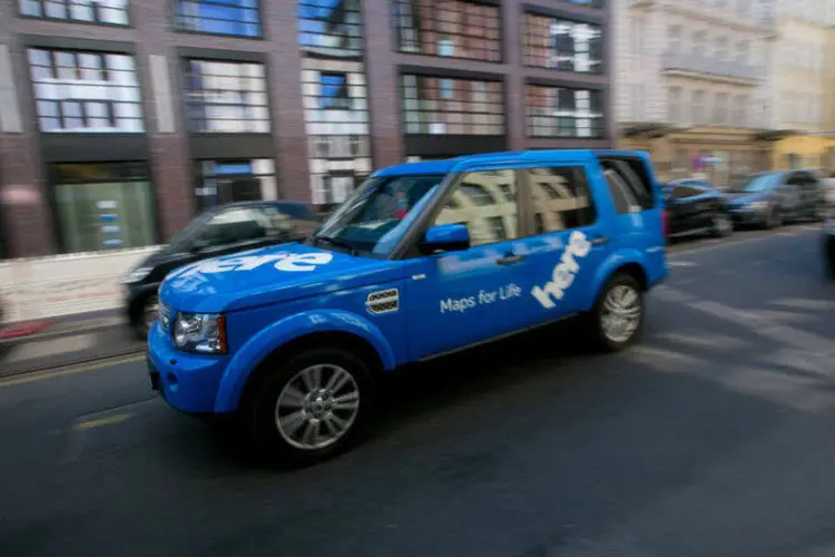 
	Carro da Nokia HERE, unidade de mapas da Nokia: a conclus&atilde;o do acordo era esperada para o primeiro trimestre de 2016
 (Krisztian Bocsi/Bloomberg)