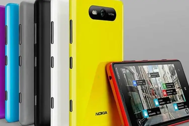 Smartphone Lumia 820, da Nokia (Divulgação)