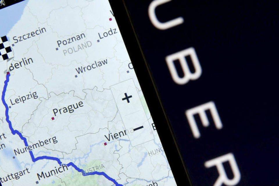 Taxistas no RS sequestram e espancam motorista do Uber