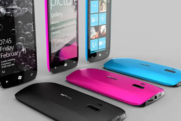 Com cerca de 5% do mercado, o Windows Phone está muito atrás do iPhone e do Android. Mas a aliança da Microsoft com a Nokia deve impulsionar as vendas desse sistema (Divulgação)