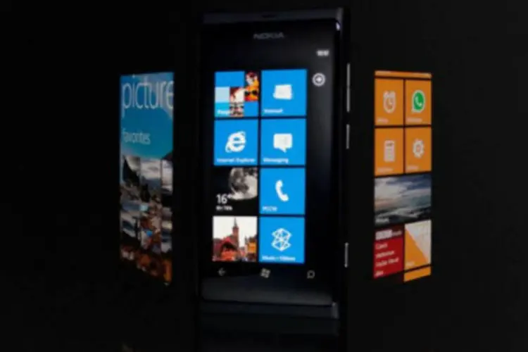 A Nokia também deve anunciar uma versão mais avançada do Lumia 920 e um smartphone Lumia de baixo custo, ambos para depois de setembro deste ano (Flickr.com/picturesfromcolin)