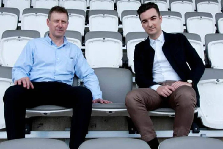 Russel Plant, CEO da Bluecube, e Vinicius Cipriano, sócio Nöra Bluecube: união para faturar com estádios da Copa (Divulgação)