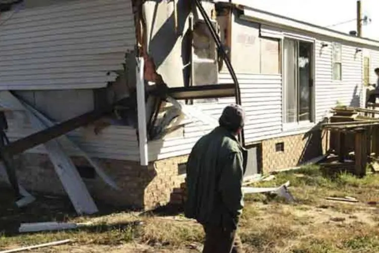 Estrago deixado por tornado em 2006, na Carolina do Norte: eventos voltam a castigar o estado (Getty Images)