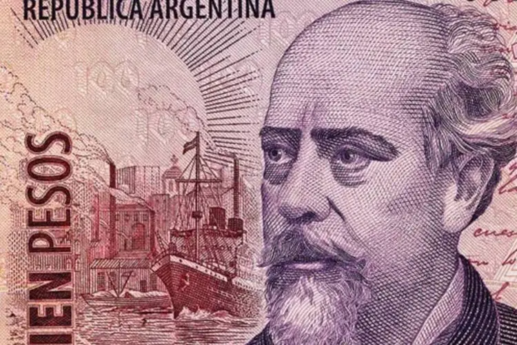 Nota de 100 pesos argentinos, que o país deve importar do Brasil (Divulgação/Viagem e Turismo)