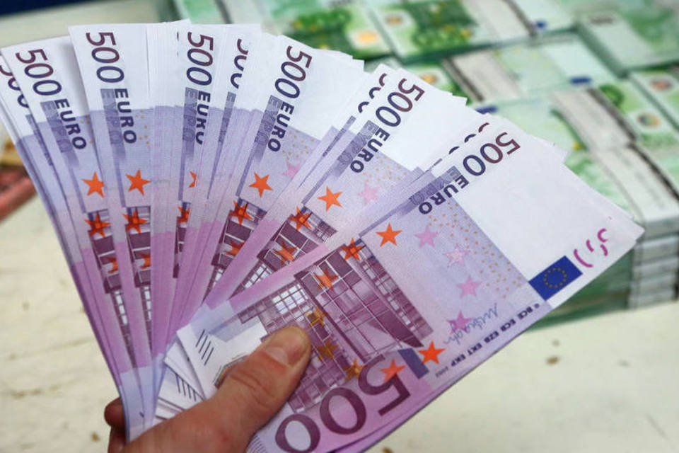 BCE suspenderá emissão de notas de 500 euros
