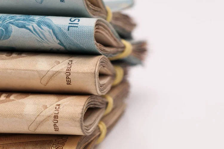 
	Dinheiro: eles defenderam uma car&ecirc;ncia de 12 meses no servi&ccedil;o das d&iacute;vidas estaduais para se evitar um &ldquo;colapso&rdquo;
 (Thinkstock/Rodrigo bellizzi)