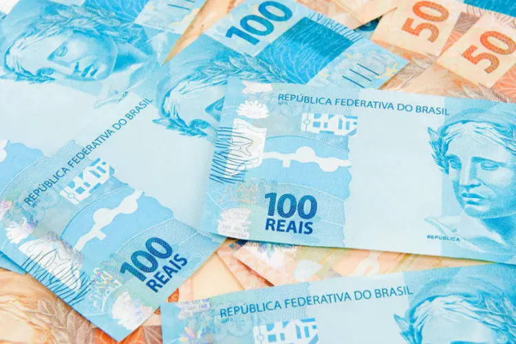 
	Notas de dinheiro: Saiba se voc&ecirc; tem direito a receber abono de 880 reais
 (Vinicius Ramalh Tupinamba/Thinkstock)