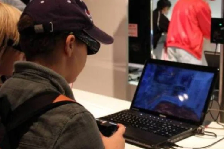 Notebook 3D da Toshiba: novas experiências para os gamers (.)