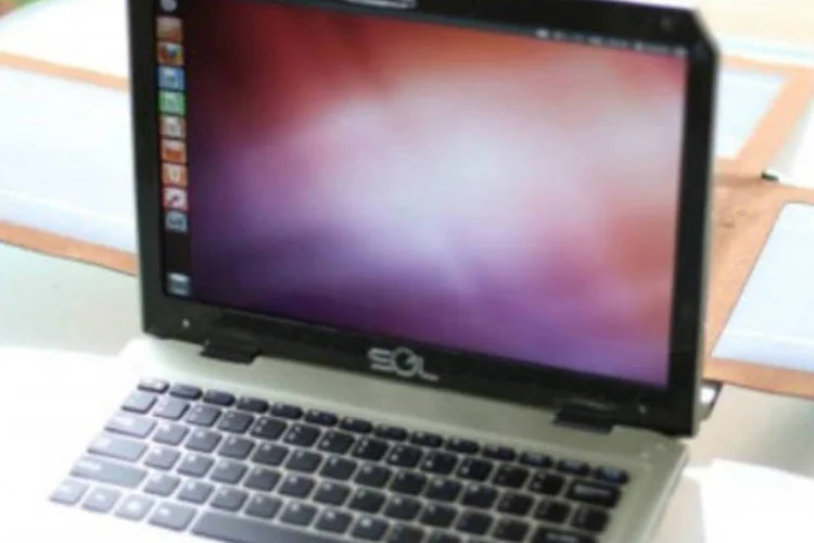 
	Segundo a WeWi, o dispositivo roda Ubuntu Linux, tem resolu&ccedil;&atilde;o HD, disco r&iacute;gido de 250GB e 2GB de mem&oacute;ria RAM
 (Divulgação)