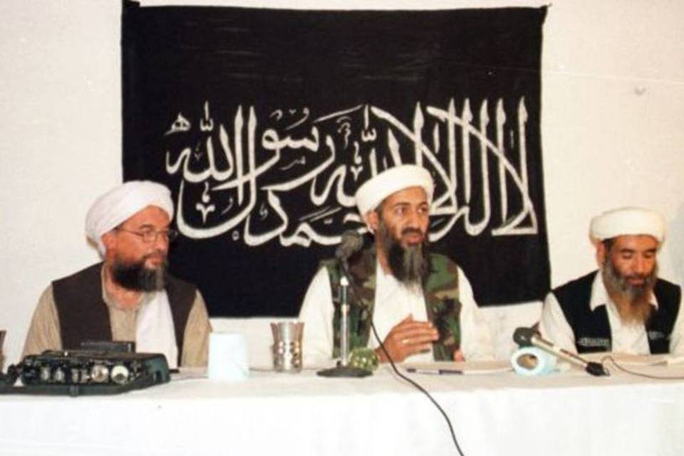 Al Qaeda abandona cidade iemenita tomada há nove dias