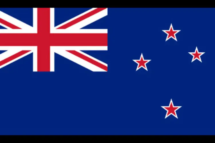
	Bandeira da Nova Zel&acirc;ndia: esta bandeira &eacute; confundida com a da Austr&aacute;lia, que &eacute; de cor azul, e inclui a&nbsp;&quot;Union Jack&quot;, mas se diferencia na cor das estrelas, assim como no n&uacute;mero das mesmas
 (Divulgação/Ministry for Culture & Heritage/Nova Zelândia)