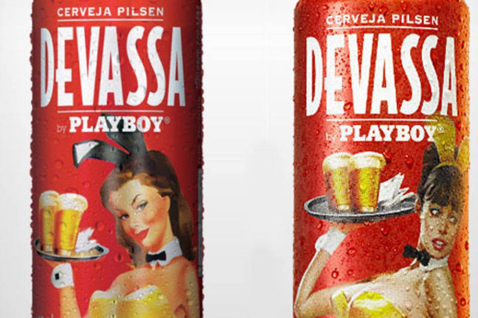 Pin-up da cerveja Devassa ganha novo desenho