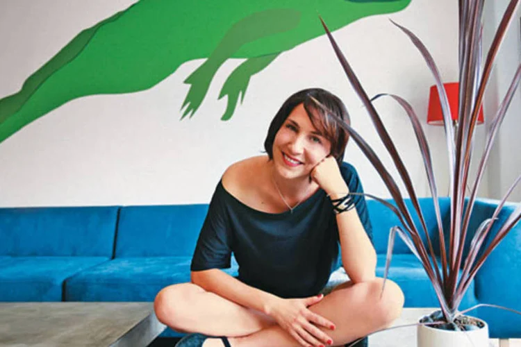 Suzana Apelbaum, diretora  executiva da  StrawberryFrog: "No Brasil, presidentes me seguem no Twitter. Aqui, sou a Mrs. Nobody" (Alcir N. da Silva / VOCÊ S/A)