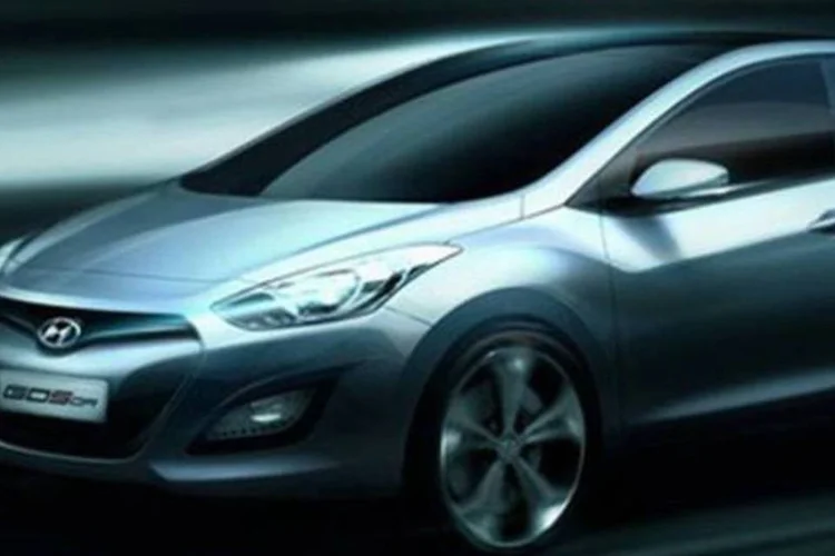 Novo estilo do i30 é uma “escultura fluída”, semelhante ao estilo adotado no i40, apresentado recentemente (Divulgação)