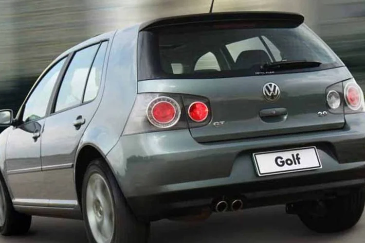 O novo Golf deve ser maior e mais largo que o modelo atual (Divulgação)