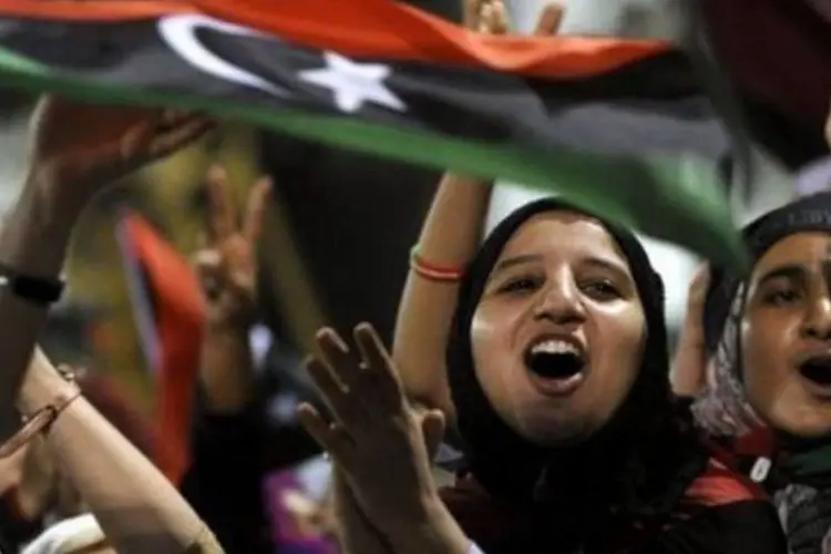 Comemoração na Líbia: CNT vai anunciar oficialmente a vitória sobre Kadafi no domingo (Francisco Leong/AFP)