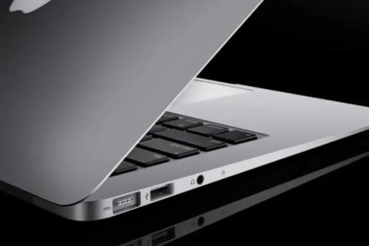 Produtos da Apple, como o MacBook Air, poderão ser fabricados no Brasil (Divulgação/Apple)