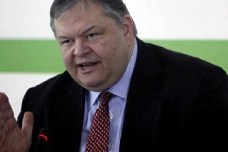 Seu antecessor renunciou na segunda feira para presidir o Partido Socialista na campanha eleitoral (©AFP/Arquivo / Angelos Tzortzinis)