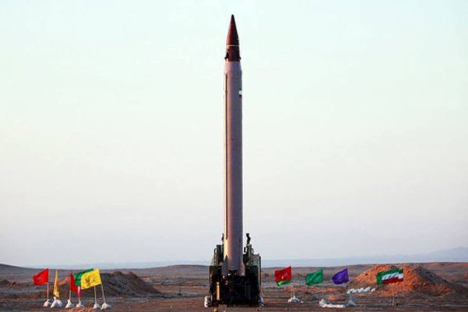 TV iraniana mostra base subterrânea repleta de mísseis
