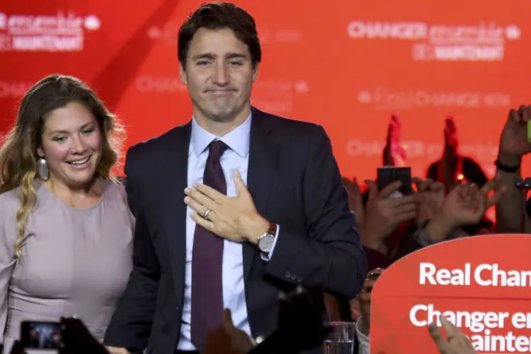 
	Novo primeiro-ministro do Canad&aacute; Justin Trudeau: ele jurou, em ingl&ecirc;s e franc&ecirc;s, primeiro lealdade &agrave; Elizabeth II da Inglaterra, como rainha do Canad&aacute; e como membro de seu conselho privado
 (Chris Wattie/Reuters)
