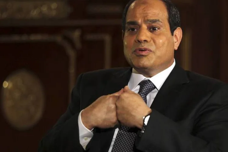 
	Presidente eg&iacute;pcio Abdel Fattah al-Sisi: ele afirma que os militantes na vizinha L&iacute;bia tamb&eacute;m representam uma amea&ccedil;a ao Egito
 (Amr Abdallah Dalsh/Reuters)