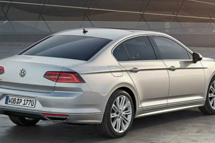 
	Novo Passat: modelo ser&aacute; o primeiro carro dispon&iacute;vel da VW com um head-up display
 (Reprodução)