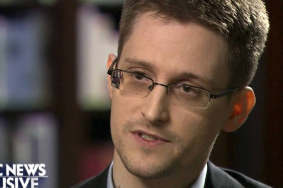 Rússia autoriza residência de Snowden por 3 anos