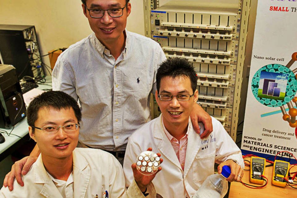 Cientistas criam bateria que é recarregada em 3 minutos