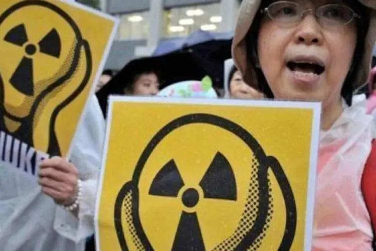 
	Japoneses protestam em T&oacute;quio contra a energia nuclear: os ecologistas criticaram a decis&atilde;o da prefeitura de Kagoshima
 (©AFP/Arquivo / Rie Ishii)