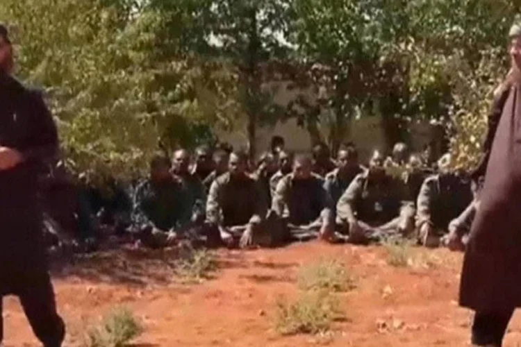 Nusra Front: grupo postou vídeo em que os reféns diziam que seriam libertados em breve (Divulgação/Nusra Front)
