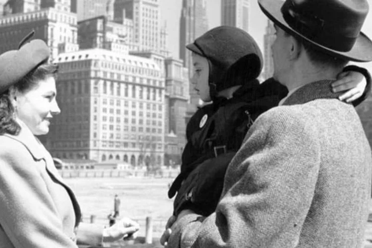 
	Nova York nos anos 50: a d&eacute;cada foi marcada pela redu&ccedil;&atilde;o da pobreza e pelo avan&ccedil;o da classe m&eacute;dia americana
 (Douglas Grundy/Getty Images)