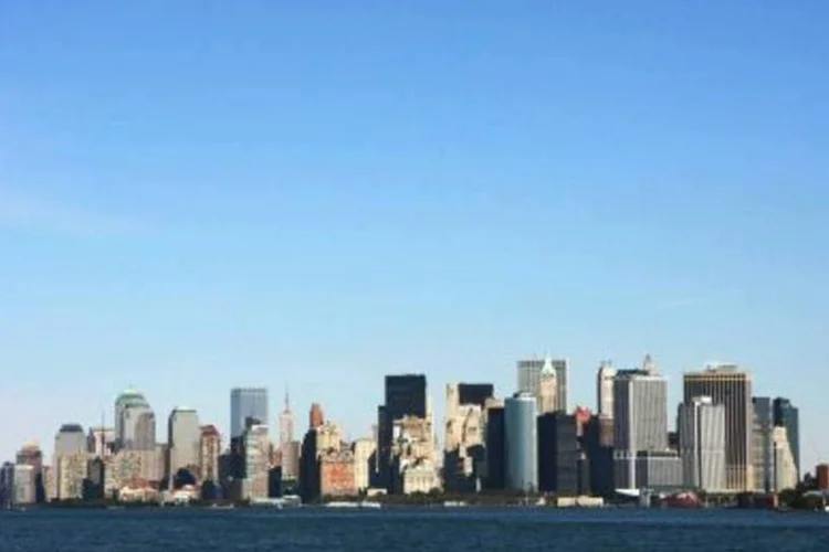 Vista da Ilha de Manhattan, onde fica o centro financeiro de Nova York: um currículo bem feito pode ser o passaporte para uma oportunidade nos Estados Unidos 