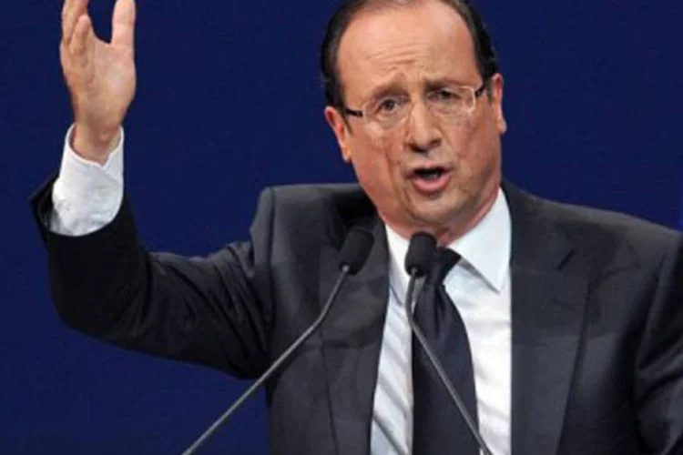 Hollande: seus rivais políticos o reprovam por, apesar de apresentar-se como o presidente das classes médias, ter um patrimônio muito superior ao normal (©AFP / Pierre Andrieu)