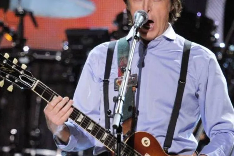 
	O cantor Paul McCartney: especula&ccedil;&otilde;es sugerem que o cantor pode ter regravado a m&uacute;sica &quot;Heart of the Country&quot; para uma campanha publicit&aacute;ria
 (Kevin Winter/Getty Images)