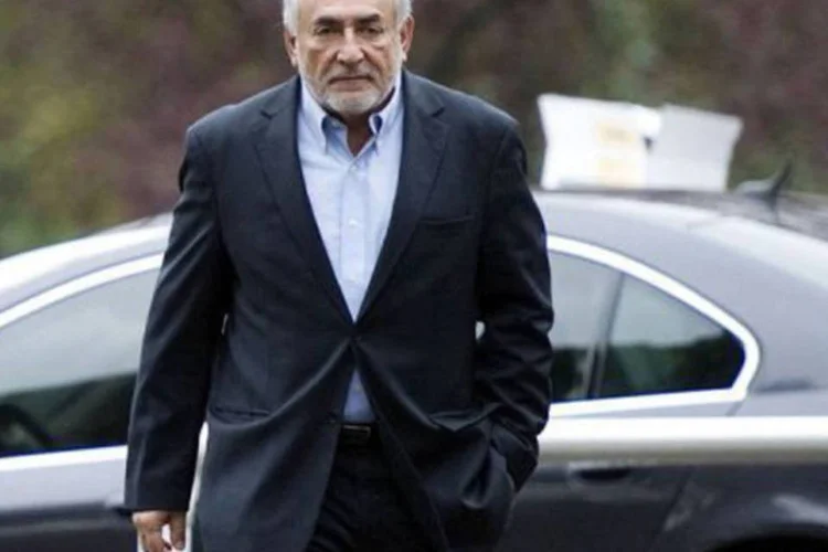 
	O ex-diretor do FMI Dominique Strauss-Kahn: a camareira Nafissatou Diallo tamb&eacute;m estar&aacute; presente na audi&ecirc;ncia do dia 10 de dezembro, em Nova York
 (Miguel Medina/AFP)