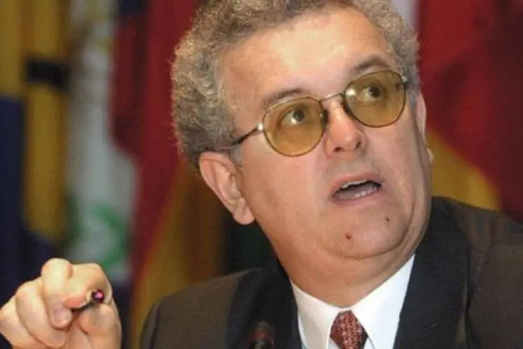 O ex-ministro da Fazenda da Colômbia, José Antonio Ocampo, um dos candidatos ao cargo de presidente do Banco Mundial (Cris Bouroncle/AFP)