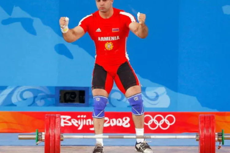 
	Doping: o levantador de peso armeno Tigran Gevorg Martirosyan, 3&ordm; na categoria at&eacute; 69 quilos, foi flagrado pelo uso das subst&acirc;ncias proibidas turinabol e estanozolol
 (Getty Images)