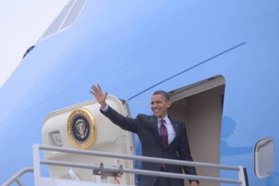 Avião é interceptado em LA enquanto Obama decolava