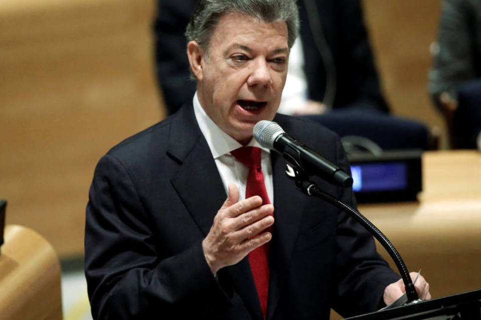 Presidente da Colômbia pede renúncia protocolar de gabinete
