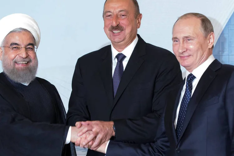 
	C&uacute;pula: Putin ressaltou que essa &eacute; a &uacute;nica via para &quot;combater de maneira mais eficaz o tr&acirc;nsito de guerrilheiros, armas e drogas&quot;
 (Alexander Zemlianichenko/Pool/Reuters)