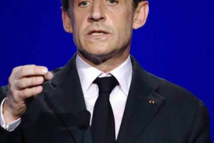 Sarkozy: "Vejam a Espanha. Vocês querem a mesma situação? Não se trata de dar medo. A questão é olhar para o outro lado da fronteira. A Espanha deixou de lado a disciplina, a Espanha não fez as reformas que devia fazer" (Martin Bureau/AFP)