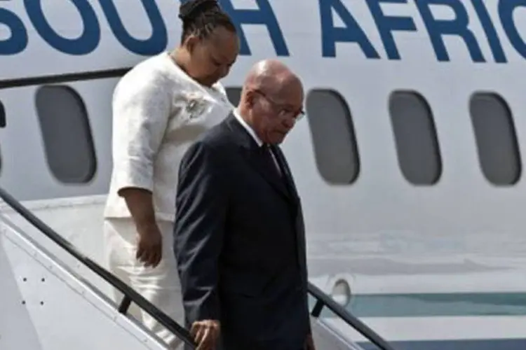 O presidente sul-africano, Jacob Zuma, chega a Nova Délhi: o país foi admitido no grupo em 2011 (Prakash Singh/AFP)