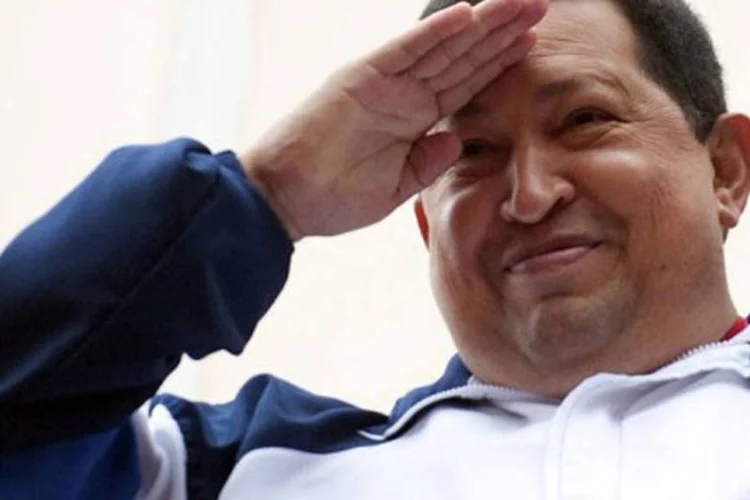 O presidente venezuelano: Questionados sobre ''quem deverá'' ganhar as eleições de outubro, 63,8% dos entrevistados apontou Chávez (©AFP/Arquivo / Leo Ramirez)