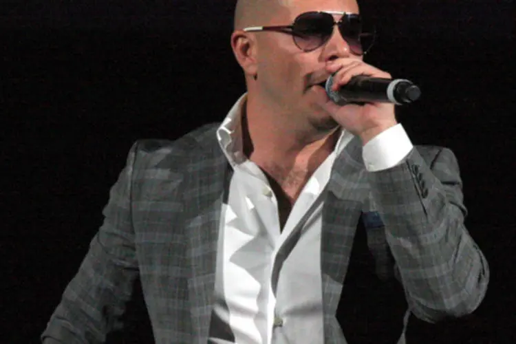 Pitbull também venceu na ocasião o prêmio BMI Latino de compositor do ano, título que compartilhou com Juan Luis Morena Luna e Espinoza Paz (Eva Rinaldi/ Getty Images)