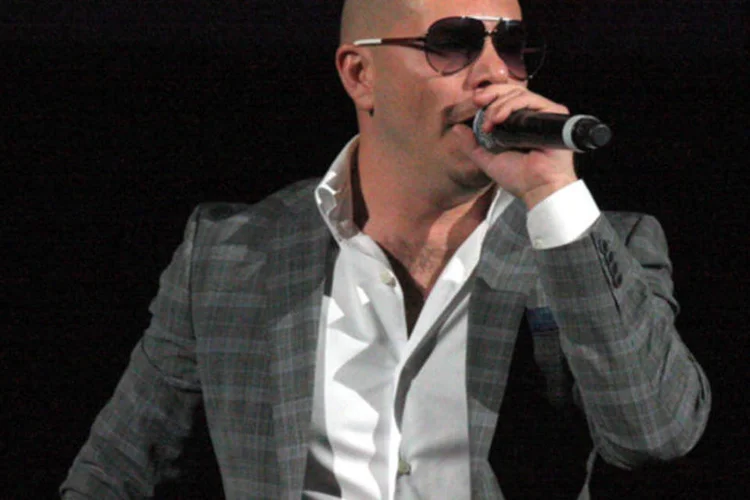 Pitbull também venceu na ocasião o prêmio BMI Latino de compositor do ano, título que compartilhou com Juan Luis Morena Luna e Espinoza Paz (Eva Rinaldi/ Getty Images)