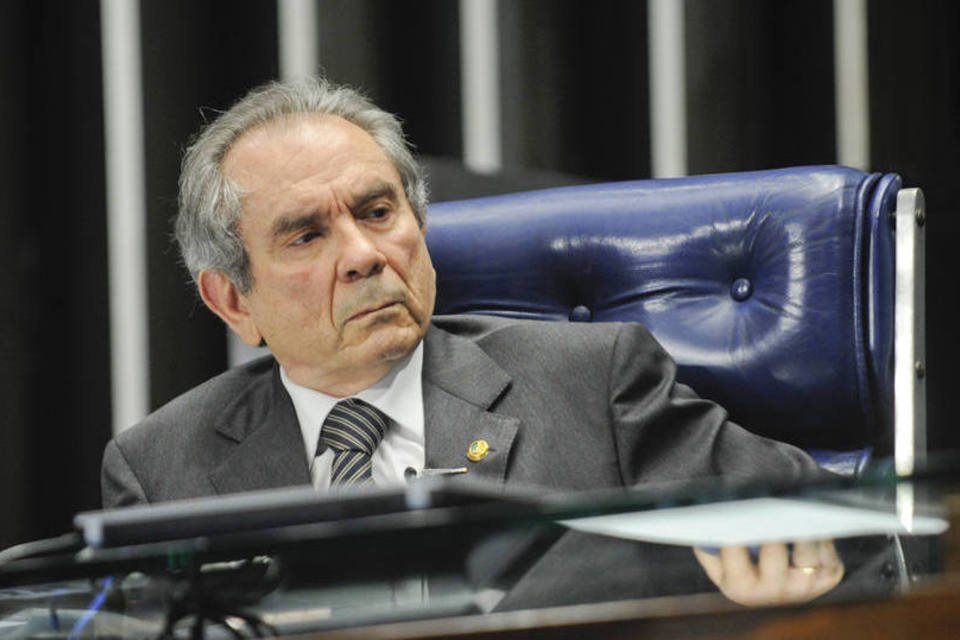Raimundo Lira restaura prazo de 15 dias para defesa de Dilma