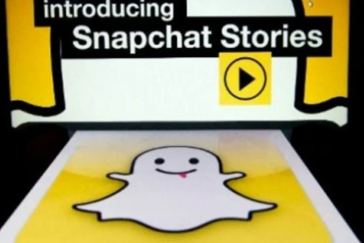 O aplicativo Snapchat: o app é popular porque permite o envio de fotos e vídeos privados que desaparecem em um tempo determinado após a visualização (AFP)