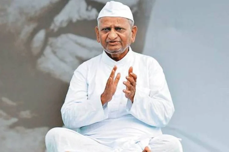 O ativista indiano Anna Hazare: milhões de indianos apoiam sua cruzada anticorrupção (Prakash Singh/AFP Photo)