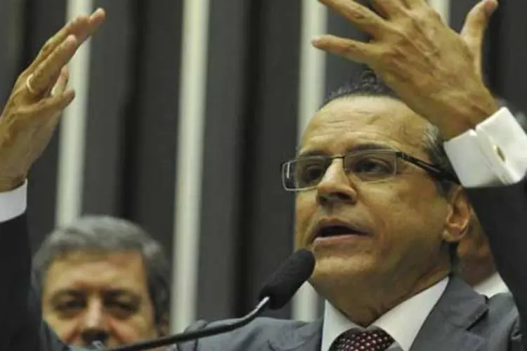 Com 271 votos, o deputado Henrique Eduardo Alves (PMDB-RN) foi eleito  o novo presidente da Câmara dos Deputados para o biênio 2013/2015 (AgenciaBrasil)